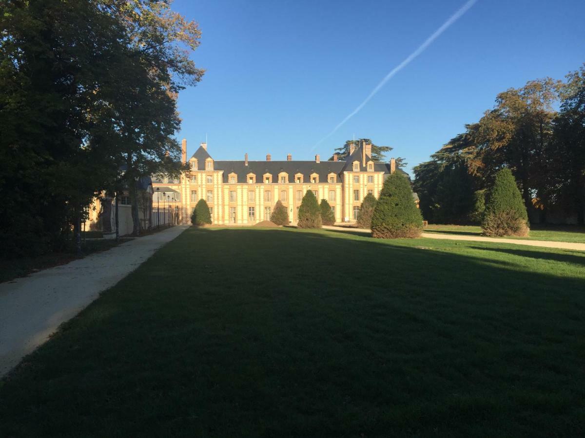 Exceptionnel Chateau Pres De Paris Abondant Exterior foto