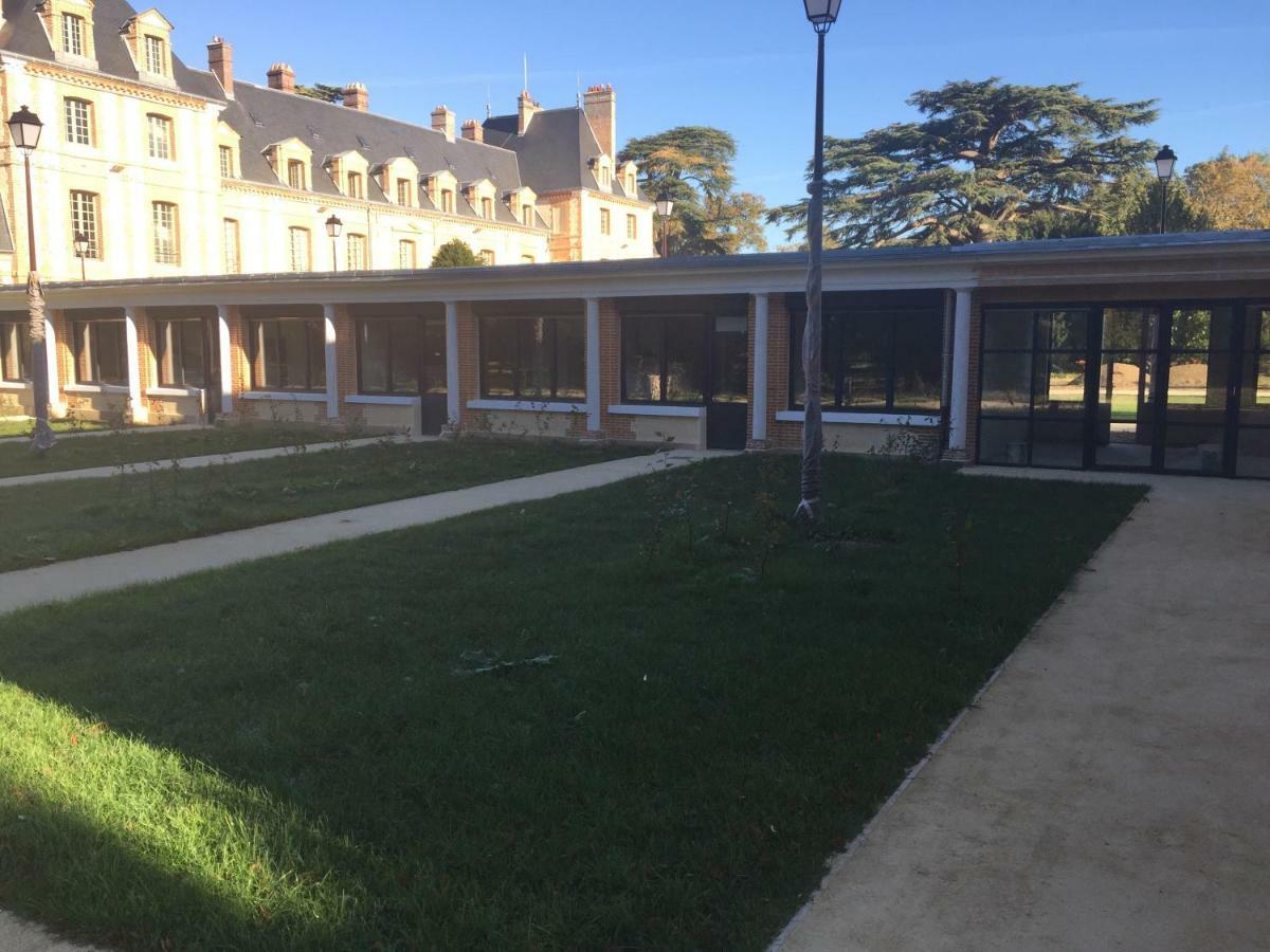 Exceptionnel Chateau Pres De Paris Abondant Exterior foto