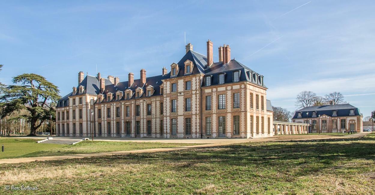 Exceptionnel Chateau Pres De Paris Abondant Exterior foto