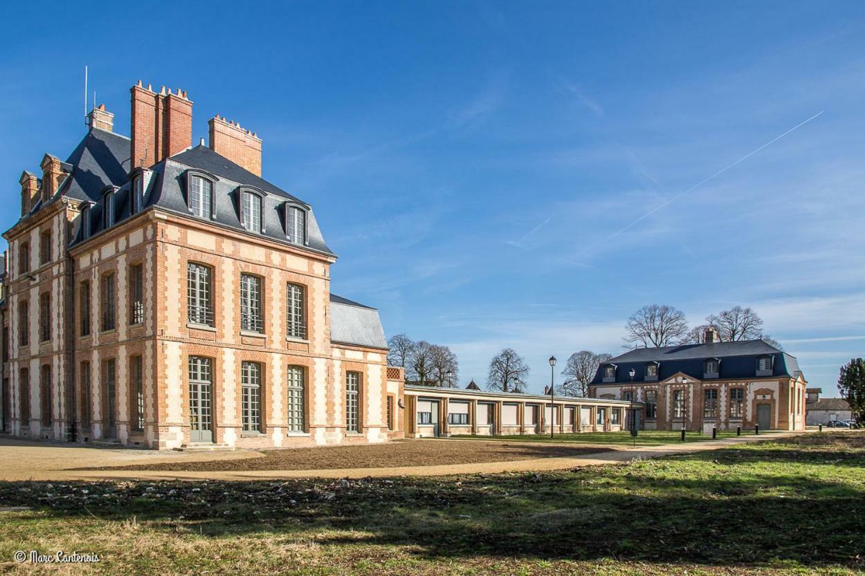 Exceptionnel Chateau Pres De Paris Abondant Exterior foto