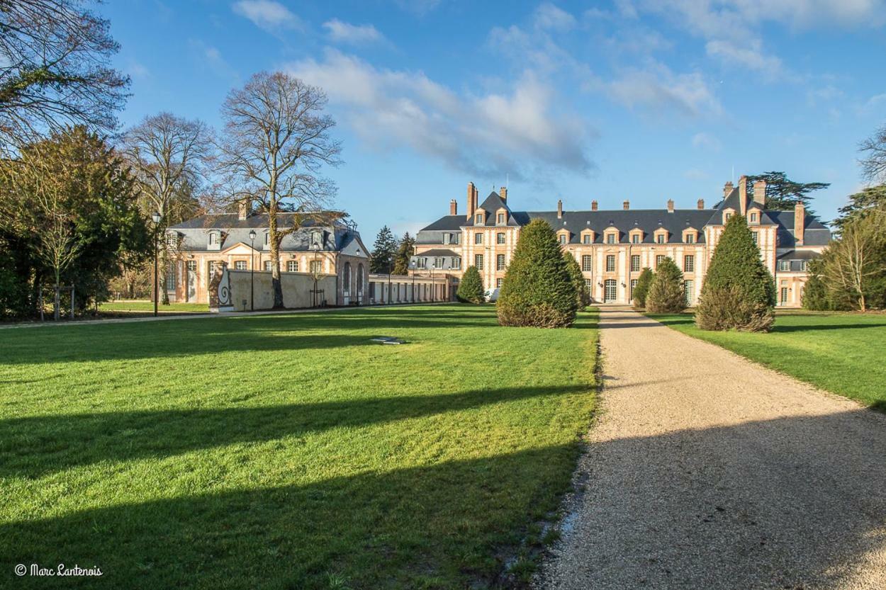 Exceptionnel Chateau Pres De Paris Abondant Exterior foto